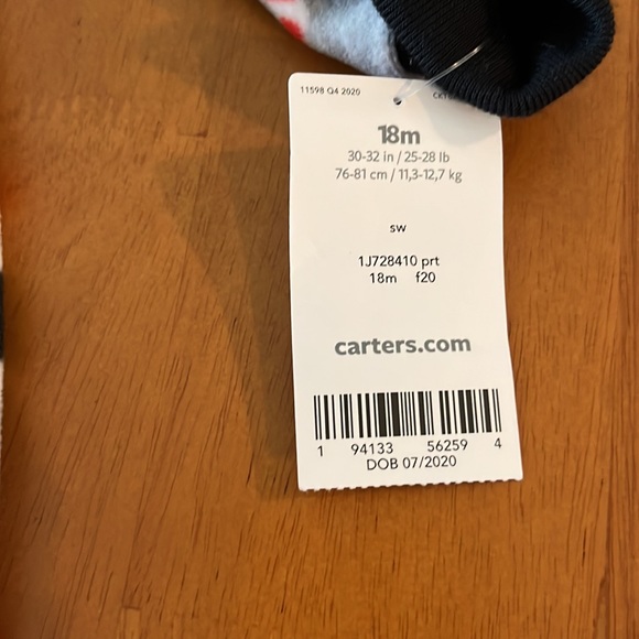 Carters 18 months one piece - Picture 2 of 5